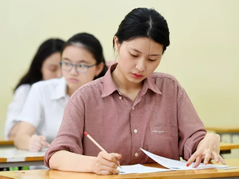 Bộ GD&ĐT nói gì về 'tổ hợp lạ' trong tuyển sinh?