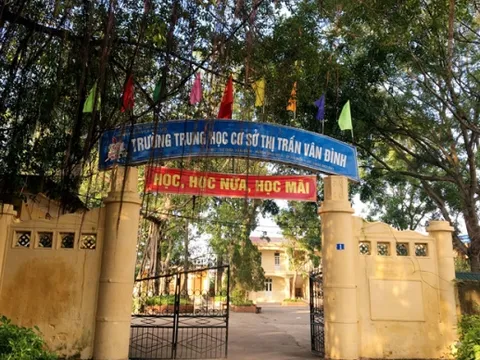 Lập tổ điều tra vụ giáo viên bị 'tố' đuổi, đánh học sinh gãy răng