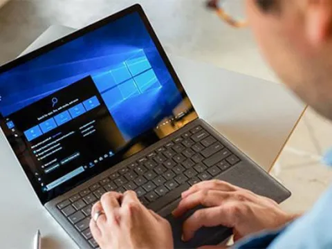 Microsoft tiết lộ 'hệ điều hành mới đến từ tương lai'