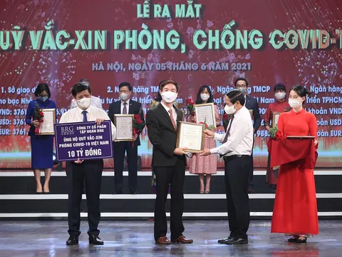 Tập đoàn BRG cùng Ngân hàng SeABank ủng hộ 20 tỷ đồng cho Quỹ Vaccine phòng, chống Covid-19