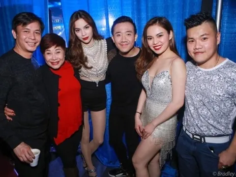 Bạn trai đại gia đồng hành với Hà Hồ trong chuyến lưu diễn ở Mỹ