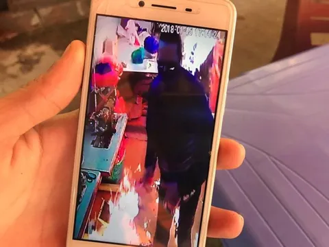 Cảnh sát truy tìm người đàn ông ngoại quốc, nghi  tưới xăng đốt bạn gái