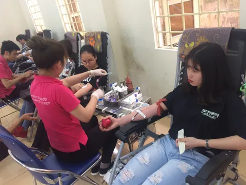 Ngày hội hiến máu “Nắng hồng”: Hiến giọt máu đào - Trao đời sự sống