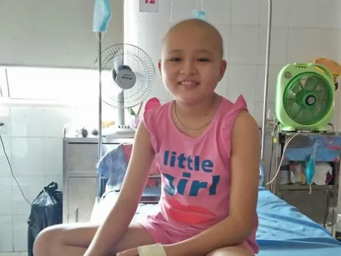 Xót xa hoàn cảnh bé gái mắc ung thư máu quái ác