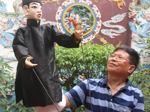 ‘Nghệ sĩ vườn’ cả đời tình nguyện chấn hưng rối cạn