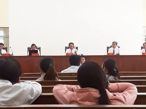 27 năm 9 tháng tù cho các nguyên cán bộ lao động thương binh và xã hội huyện