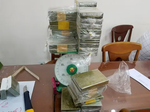 100 ngày đeo bám đường dây ma túy lớn nhất Sài Gòn