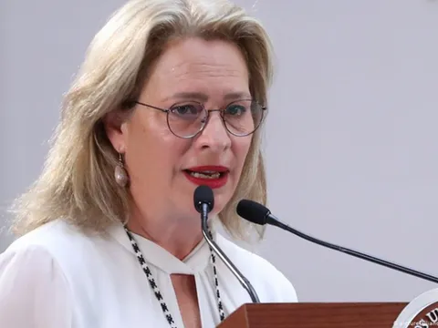 Bộ trưởng Môi trường Mexico từ chức vì để chuyến bay chậm 40 phút