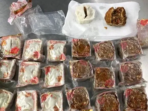 Australia trục xuất người Việt mang bánh trung thu nhân thịt lợn nhập cảnh