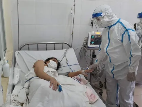 Sức khỏe sản phụ mắc Covid-19 vừa hạ sinh con hiện ra sao?