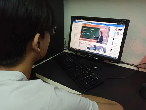 Kỹ năng học online cho con cần thiết trong ngày cách ly