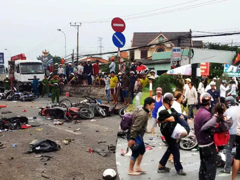 Danh tính tài xế xe container gây tai nạn khiến nhiều người thương vong ở Long An