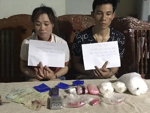 Bắt 2 đối tượng đang vận chuyển số lượng lớn chất ma túy