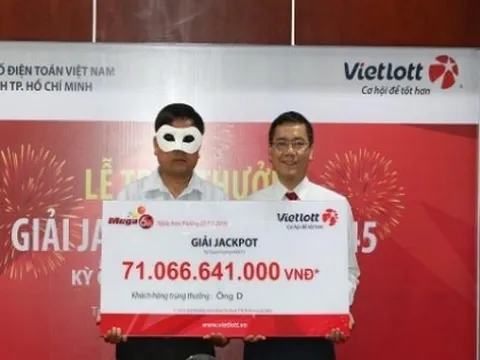 Hà Nội cháy vé xổ số Vietlott, giá vé “chợ đen” lên tới 15.000 đồng