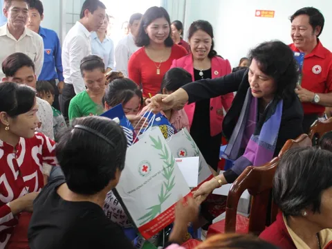 Các hoạt động nhân đạo hiệu quả trở thành 'thương hiệu' của Hội Chữ thập đỏ Việt Nam