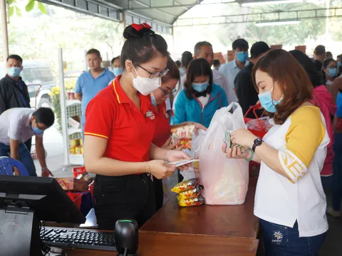 VISSAN tổ chức phiên chợ ‘Xuân nghĩa tình – Tết sum vầy’