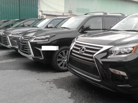 Truy thu thuế ôtô: Dân buôn lo phá sản, người mua sợ treo xe