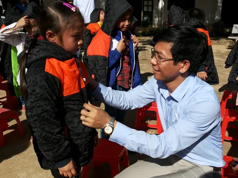 Tết ấm biên cương - Kết nối yêu thương