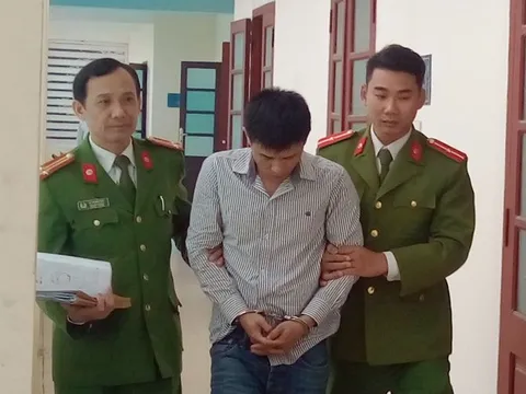 Thanh Hóa: Bắt giữ đối tượng đang mua bán gần 1kg ma túy đá