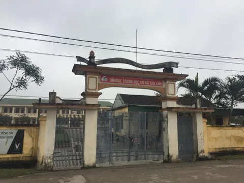 Nữ sinh lớp 7 tử vong tại lớp học