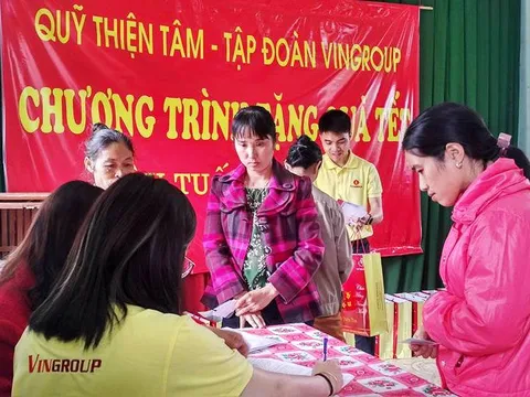 Trao 1.500 suất quà Tết cho đồng bào nghèo Lạng Sơn