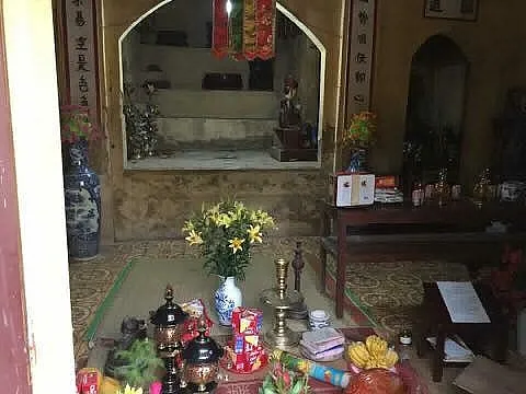 Gần 20 pho tượng cổ quý bị kẻ trộm cuỗm trong đêm