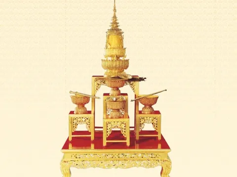 Những bảo vật được trao cho Nhà vua Thái Lan trong lễ đăng quang