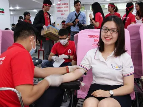 Hàng trăm cán bộ nhân viên BIDV chia sẻ giọt máu hồng