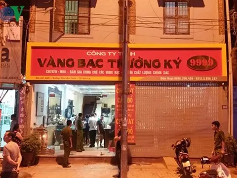 3 nghi phạm đi ôtô cướp tiệm vàng ở Sơn La