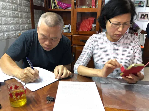 Một gia đình sống trong sợ hãi vì bị khủng bố bằng "bom bẩn"