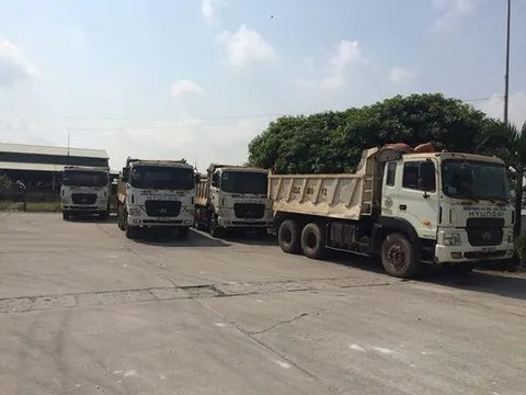 Chống đối CSGT, đoàn xe bị phạt hơn 22 triệu đồng