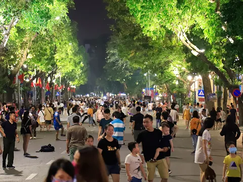 Hà Nội từng bước khôi phục các hoạt động nơi công cộng từ ngày 8/3