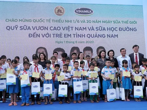 34.000 trẻ em Quảng Nam đón nhận niềm vui uống sữa từ Vinamilk