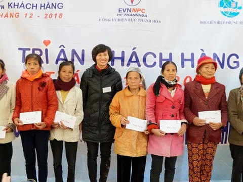 Thanh Hóa trao tặng 200 suất quà cho người nghèo