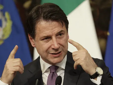 Thủ tướng Italia Giuseppe Conte từ chức