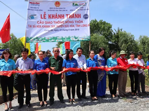 Khánh thành cầu giao thông nông thôn tại Long An