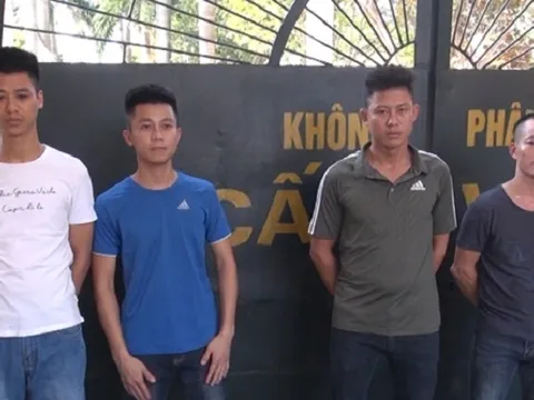 Khởi tố 4 đối tượng dùng súng trả thù đối thủ