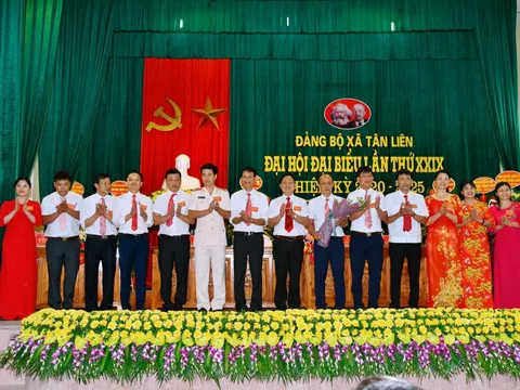 Mỗi Đảng viên phải là tấm gương thúc đẩy phát triển kinh tế toàn diện