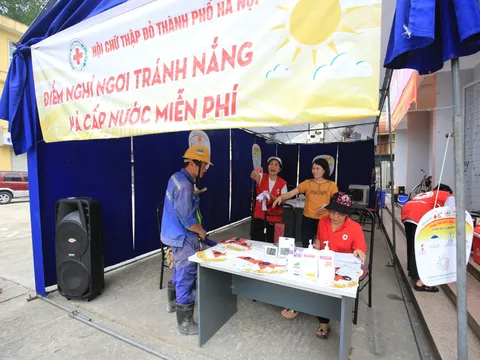 Hội Chữ thập đỏ TP Hà Nội kích hoạt các điểm tránh, trú nắng trên địa bàn TP