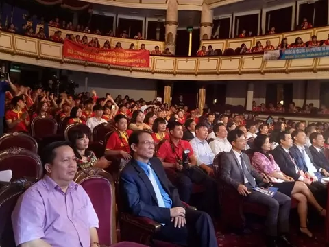 Khởi động chương trình Nhận diện hàng Việt 2017