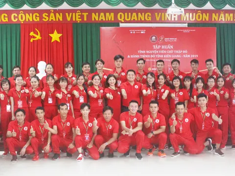 44 chiến sĩ Hành trình Đỏ mini Kiên Giang bước vào ngày tập huấn đầu tiên