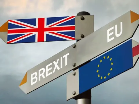 Nghị viện Anh dừng tiến trình thông qua Brexit của chính phủ