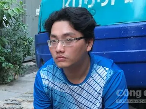 Bắt 9x vận chuyển 2.000 cây thuốc lá lậu