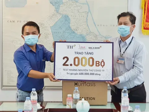 Tập đoàn TH trao tặng 2.000 bộ xét nghiệm nhanh Covid-19 góp sức chống dịch