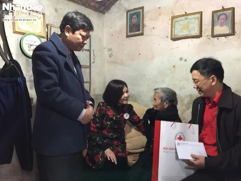 Nối tiếp hành trình "Tết vì người nghèo và nạn nhân chất độc da cam" tại Ninh Bình