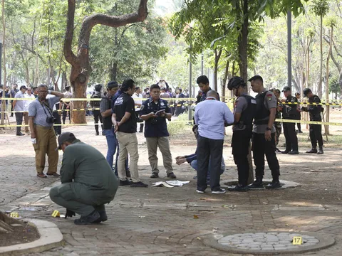 Hai sĩ quan quân đội bị thương sau vụ nổ ở trung tâm Jakarta, Indonesia
