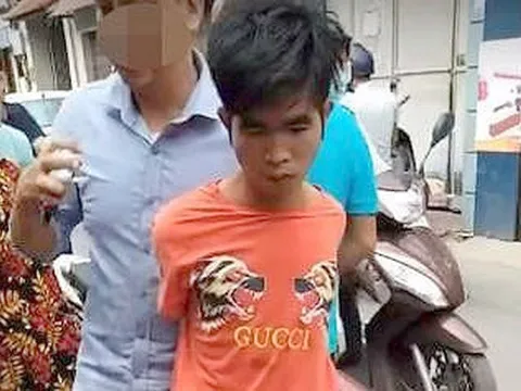 Bà chủ tiệm vàng truy đuổi thanh niên cướp giật dây chuyền ở Hà Nội