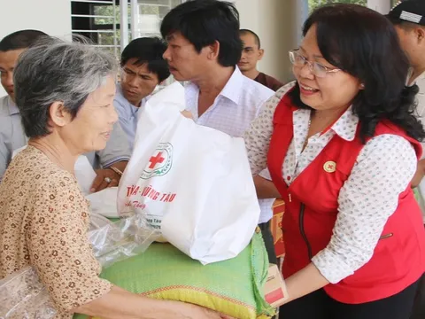 Bà Rịa – Vũng Tàu: 200 phần quà đến với các hộ nghèo huyện Xuyên Mộc