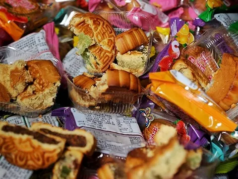 Phát hiện hàng nghìn bánh trung thu siêu rẻ nhãn mác Trung Quốc ở Hà Nội