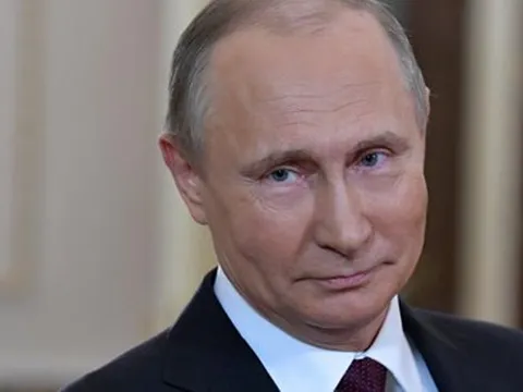 Bầu cử Nga: Tổng thống Putin vẫn giành ưu thế trước giờ G